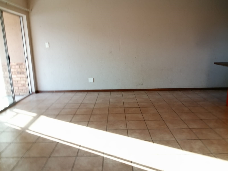 2 Bedroom Property for Sale in Rustenburg Central North West
